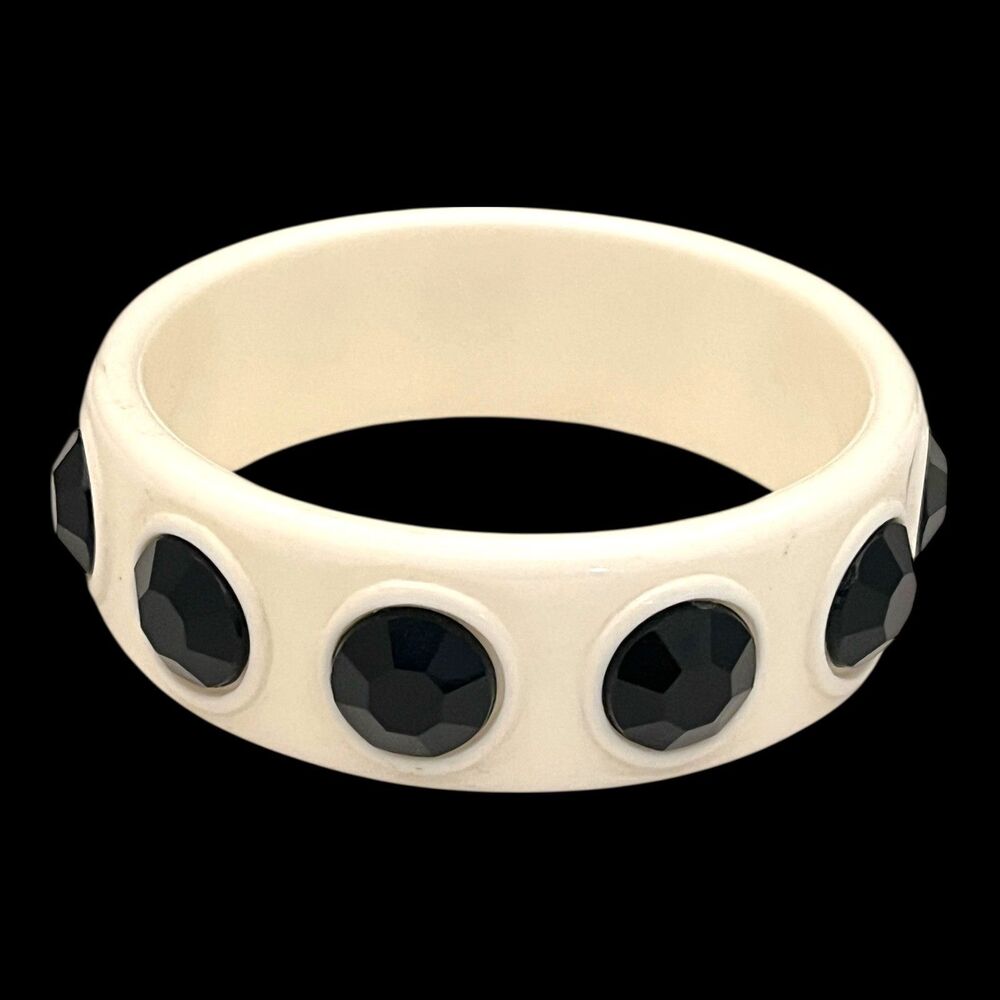 Vintage 1960s Lucite Bangle Bracelet Black Faceted Stones Mid Century Mod - 4Z